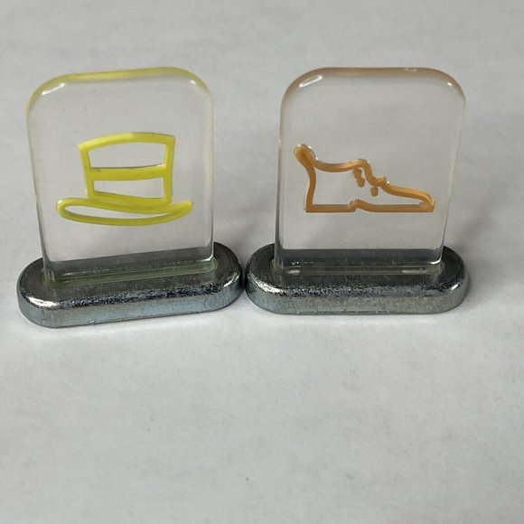 Monopoly Revolution 2010 Replacement Pieces Tokens/Movers Lot Of 6 Plus 2 Dice - Picture 4 of 7